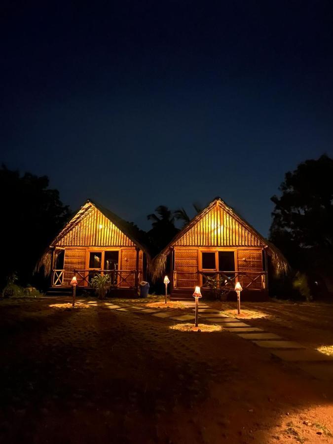 Banana Tree Home Stay Hampi Exterior photo