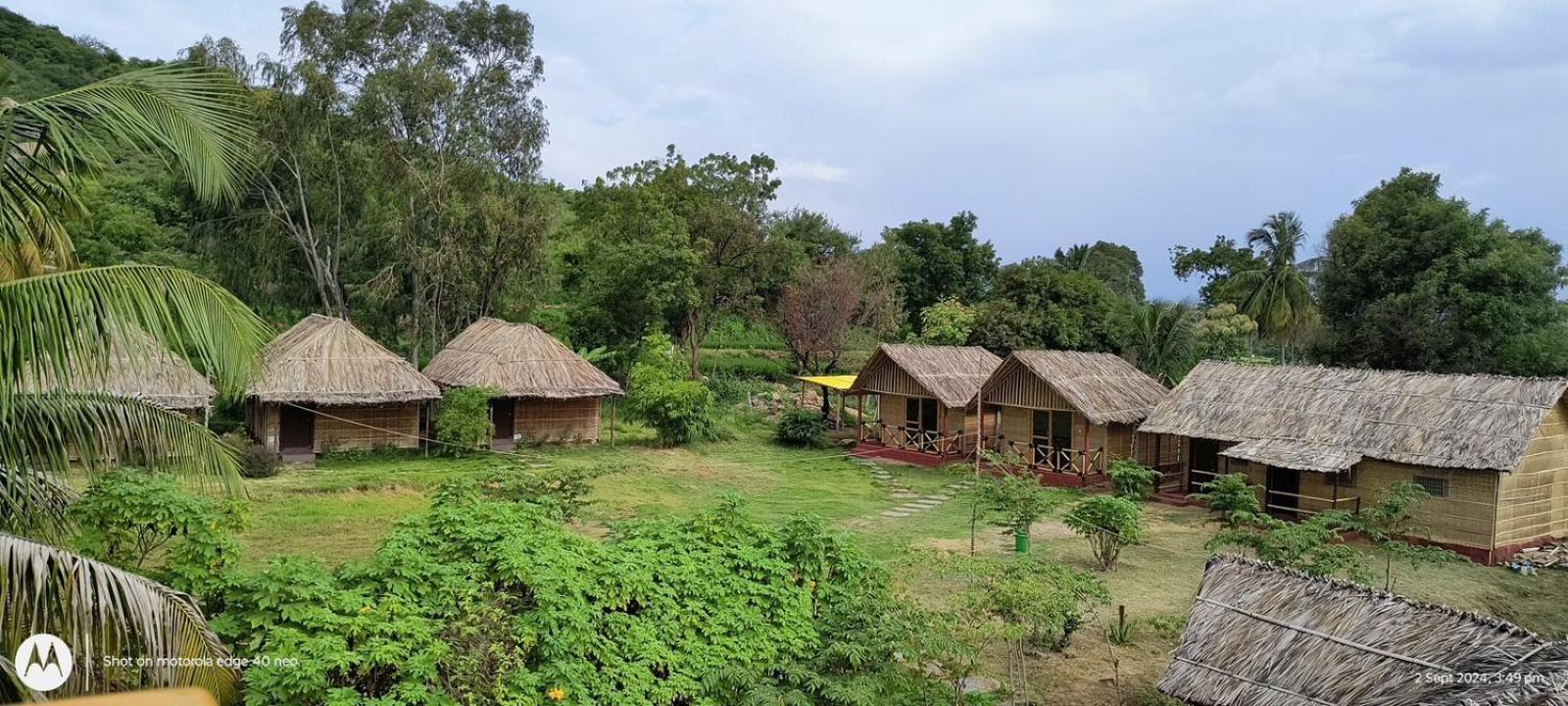 Banana Tree Home Stay Hampi Exterior photo