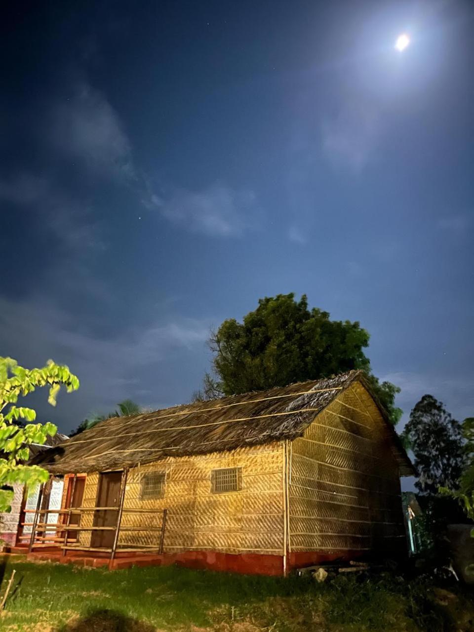 Banana Tree Home Stay Hampi Exterior photo