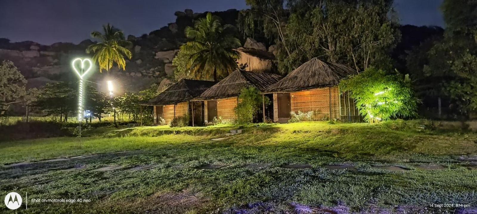 Banana Tree Home Stay Hampi Exterior photo